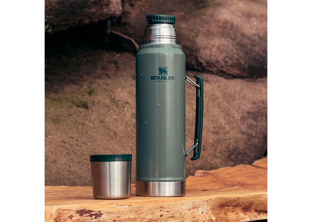 Stanley Best Vacuum Insulated Water Bottle 2019 STANLEY, Thermos Bottle, L 33  OZ) The Legendary Classic